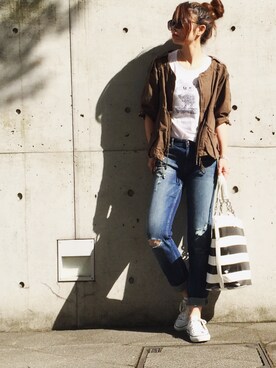 「ミッキーT」｜「アイテム（ミリタリージャケット）」を使った、hoshi_romiさん（レディース・166cm）の春コーディネート