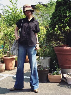 「FRAMeWORK（フレームワーク）の≪予約≫デニムハイライズフレアワイドパンツ　ツイカ◆（デニムパンツ、ブルー系）」を使った、hoshi_romiさん（レディース・165cm）の春コーディネート