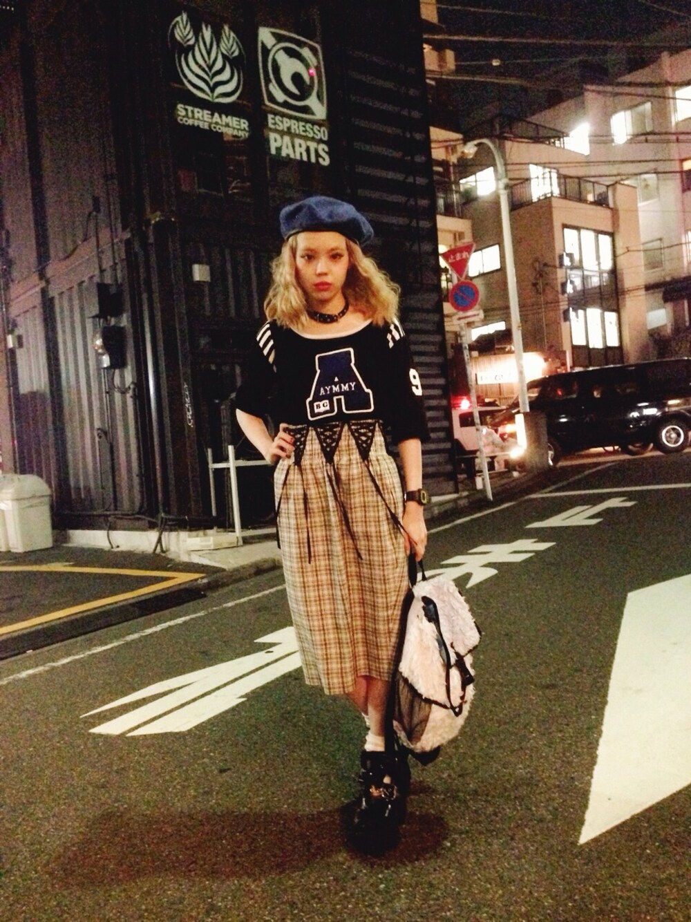 「タイト(スカート シルエット)、サマーニット、Aymmy in the batty girls」｜「G.V.G.V.のCOTTON FUR BACK PACK
（バックパック/リュック、ホワイト系）」を使った、瀬戸あゆみさん（レディース・152cm）の春コーディネートの1枚目の写真
