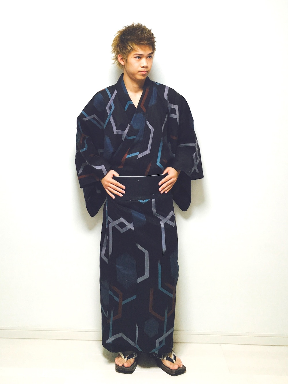 ブラック系のその他、ブラック系のその他、ブラック系のその他を着用したメンズの夏コーディネートの1枚目の写真