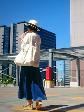 「JOURNAL STANDARD relume（ジャーナルスタンダード　レリューム）のアイテム（シャツ/ブラウス、ホワイト系）」を使った、なおゆう2006さん（レディース・161cm）の春コーディネート