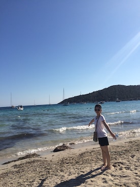 「アイテム（ビーチサンダル）」を使った、福田 梢 by BRAVEayaseさん（レディース・154cm）の夏コーディネート