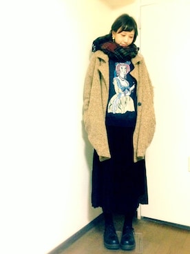 「黒スカート」｜「アイテム（その他アウター）」を使った、amesamaさん（レディース・163cm）の秋コーディネート
