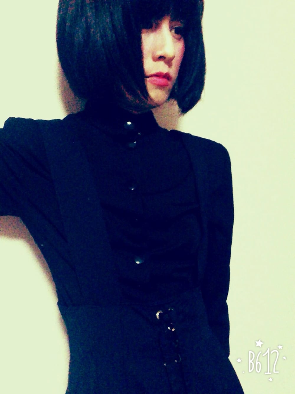「古着、黒」｜「古着のアイテム（シャツ/ブラウス、ブラック系）」を使った、nozomikoさん（レディース・165cm）の秋コーディネートの1枚目の写真
