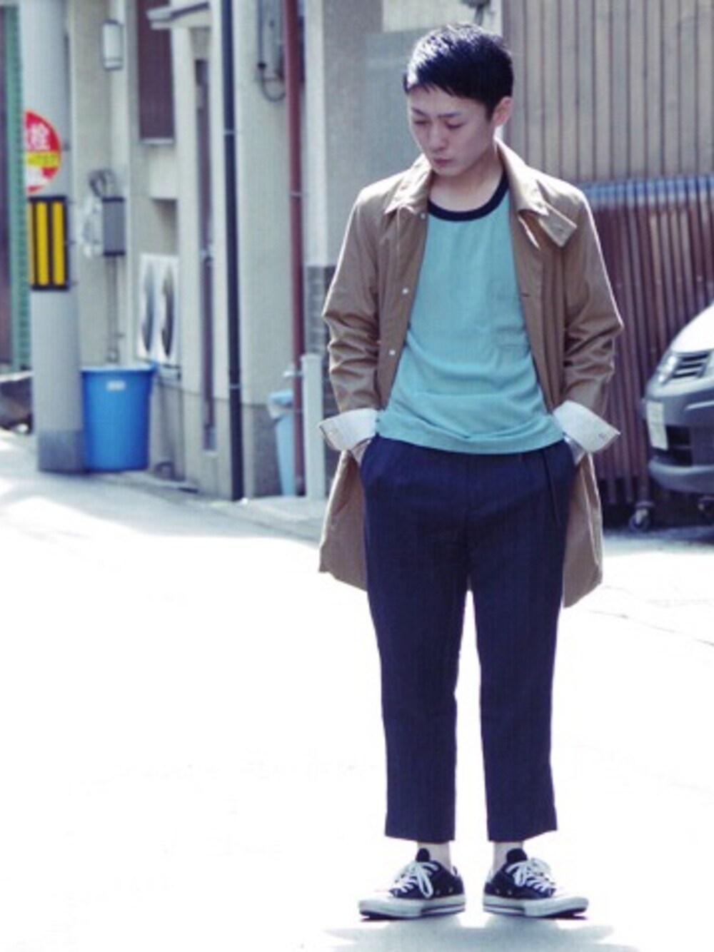 「eel、コンバース、Ts(s)」｜「EELのアイテム（ステンカラーコート、ベージュ系）」を使った、kodai_nakanoさん（メンズ・168cm）の春コーディネートの1枚目の写真