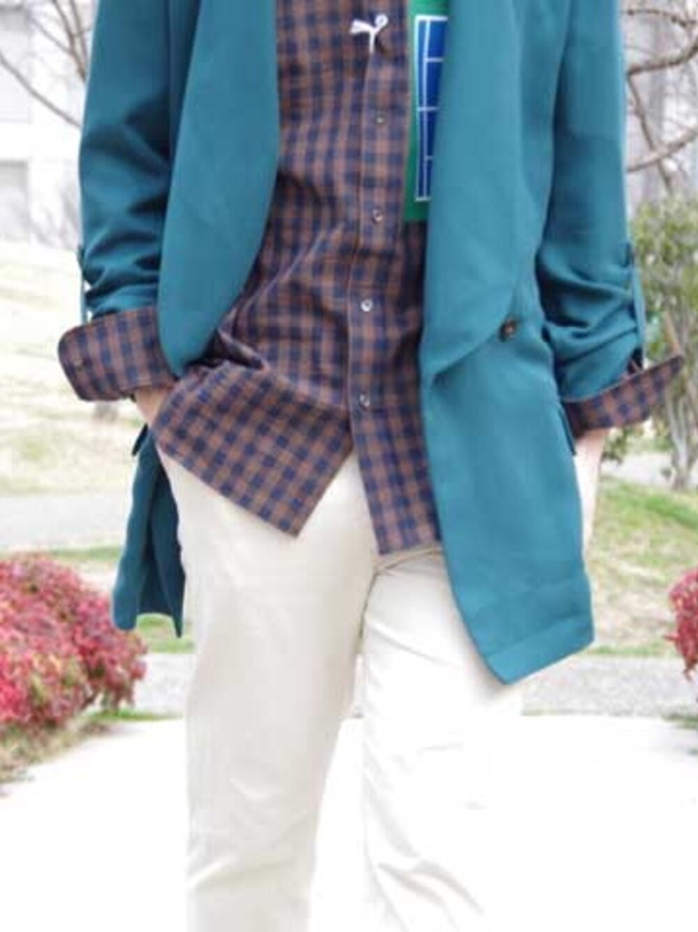 「umit benanのアイテム（その他アウター、グリーン系）」を使った、kodai_nakanoさん（メンズ・168cm）の春コーディネートの1枚目の写真