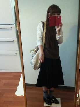 「アイテム（アナログ腕時計、ピンク系）」を使った、yuiさん（レディース・151cm）の秋コーディネート