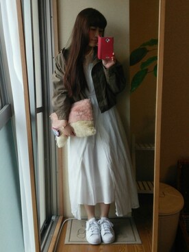 「アイテム（アナログ腕時計、ピンク系）」を使った、yuiさん（レディース・151cm）の秋コーディネート