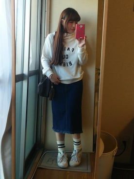 「アイテム（アナログ腕時計、ピンク系）」を使った、yuiさん（レディース・151cm）の秋コーディネート