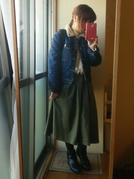 「アイテム（アナログ腕時計、ピンク系）」を使った、yuiさん（レディース・151cm）の冬コーディネート