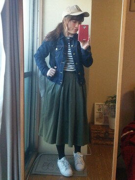 「アイテム（アナログ腕時計、ピンク系）」を使った、yuiさん（レディース・151cm）の春コーディネート