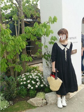 「アイテム（アナログ腕時計、ピンク系）」を使った、yuiさん（レディース・151cm）の春コーディネート