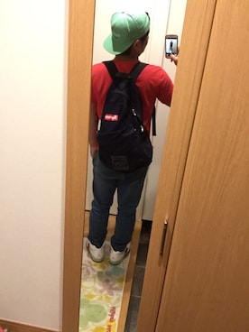 「うしろ姿」｜「アイテム（帽子）」を使った、いさりんさん（メンズ・160cm）の春コーディネート