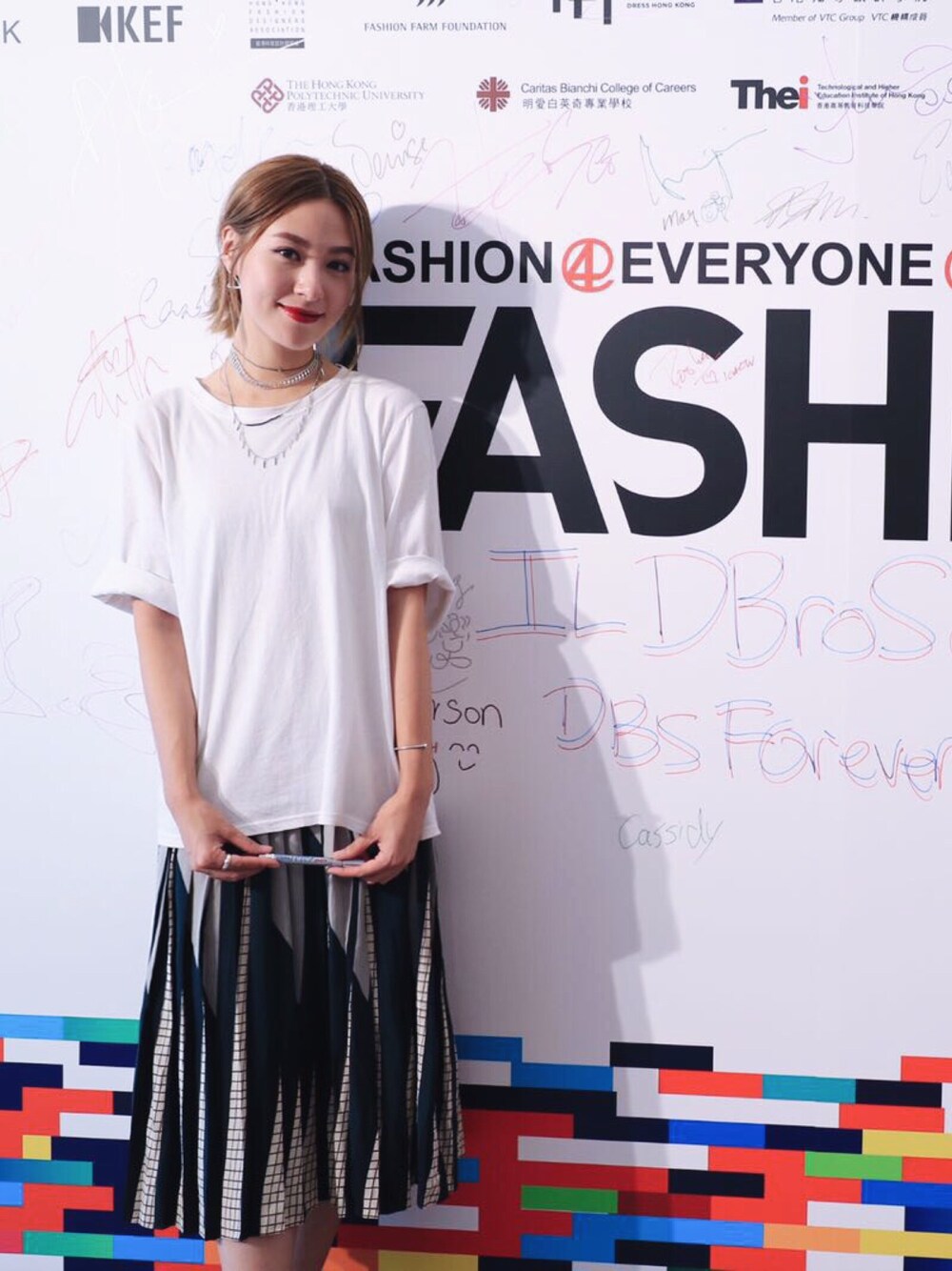 「ZaloraxWear、ZALORAxWEARstylesquad、white、summer、dress」｜「ZALORAのアイテム（スカート、その他）」を使った、Yuki Loveyさん（レディース・168cm）の秋コーディネートの1枚目の写真