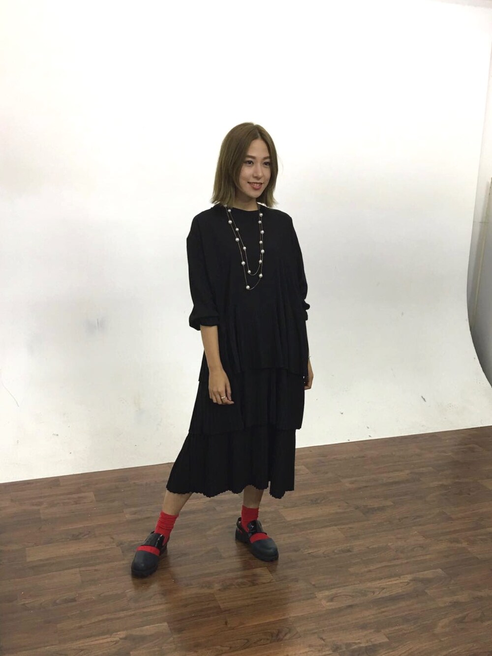 「black、red、autumn、elegant」｜「ZALORAのアイテム（ワンピース、ブラック系）」を使った、Yuki Loveyさん（レディース・168cm）の秋コーディネートの1枚目の写真