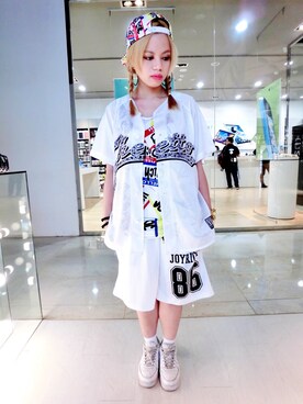 張大眼さんのコーディネート