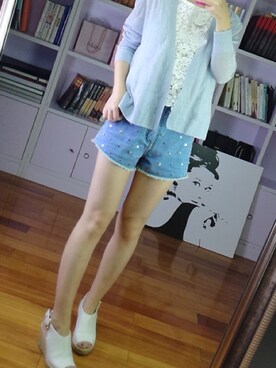 「st&satのアイテム（サンダル、ホワイト系）」を使った、阿miu白白さん（レディース・160cm）の夏コーディネート