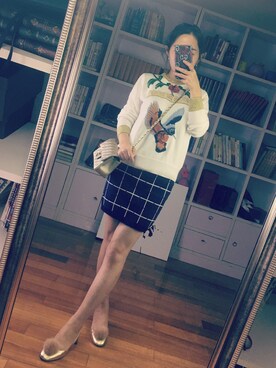 「GUCCI（グッチ）のアイテム（トップス、その他）」を使った、阿miu白白さん（レディース・160cm）の秋コーディネート