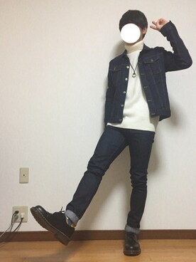 「Dr. Martens（ドクターマーチン）のDr.Martens (ドクターマーチン)/1461 3EYE GIBSON SHOES（その他シューズ）」を使った、小島よしおさん（メンズ・169cm）の冬コーディネート