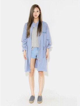 「 Tシャツ」｜「アイテム（トレンチコート）」を使った、nana7さん（レディース・170cm）の春コーディネート