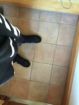 「adidas Originals（アディダスオリジナルス）のオリジナルス チュブラー ドゥーム [TUBULAR DOOM]（スニーカー、ブラック系）」を使った、😏さん（メンズ・175cm）の夏コーディネート