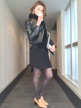 「アイテム（クラッチバッグ、グレー系）」を使った、美優さん（レディース・165cm）の春コーディネート