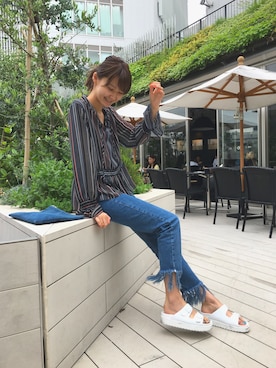 「Ameri（アメリ）のアイテム（クラッチバッグ）」を使った、美優さん（レディース・165cm）の春コーディネート