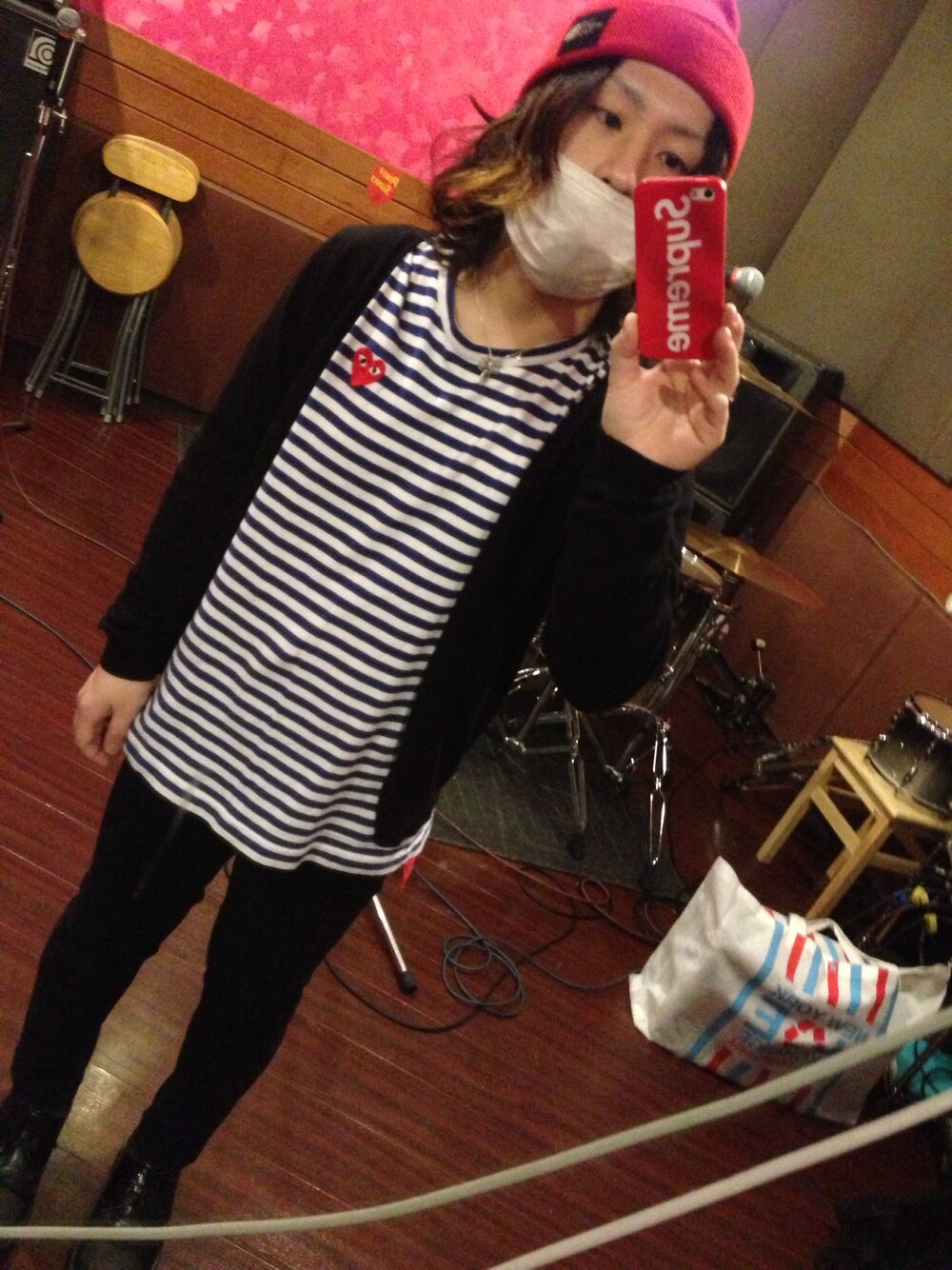 「COMME des GARCONS、THE NORTH FACE、cheap monday、carhartt、Carhartt WIP(Carhartt WIP)、getta grip」｜「PLAY COMME des GARCONSの渋谷O-Crestにて。（Tシャツ/カットソー、ブルー系）」を使った、サトーたくまさん（メンズ・162cm）の夏コーディネートの1枚目の写真