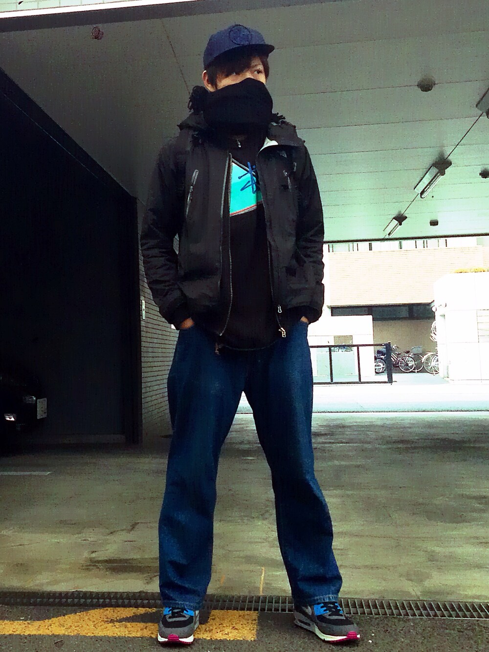 「アウトドアスタイル、stussy、マウンテンパーカー、スタジャン、古着、VOLCOM、エアマックス、Aライン、ストリート」｜「no brandのother shot
（その他、その他）」を使った、mefoxさん（メンズ・177cm）の冬コーディネートの1枚目の写真