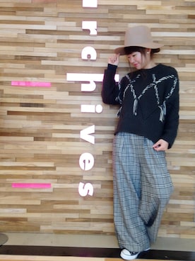 「archives（アルシーヴ）のアイテム（ニット/セーター、ブラック系）」を使った、archivesさん（レディース・160cm）の秋コーディネート