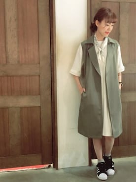 「archives（アルシーヴ）のアイテム（トレンチコート）」を使った、archivesさん（レディース・164cm）の春コーディネート