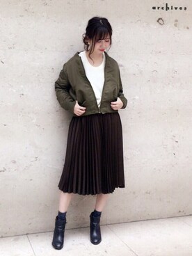 「アイテム（ミリタリージャケット）」を使った、archivesさん（レディース・162cm）の秋コーディネート