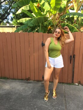 Manuela Gomez-Rhodesさんのコーディネート