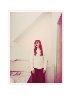 「HYKE（ハイク）のアイテム（スウェット、ホワイト系）」を使った、MAIKOさん（レディース・162cm）の秋コーディネート