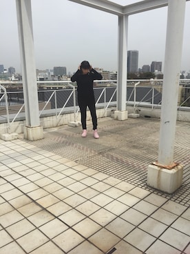 「OPENING CEREMONY（オープニングセレモニー）のアイテム（Tシャツ/カットソー、ブラック系）」を使った、MAIKOさん（レディース・162cm）の春コーディネート