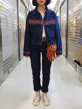 「CONVERSE（コンバース）のアイテム（スニーカー、ピンク系）」を使った、twiggyさん（レディース）の秋コーディネート