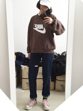 「CONVERSE（コンバース）のアイテム（スニーカー、ピンク系）」を使った、twiggyさん（レディース）の秋コーディネート