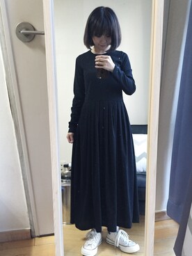 「CONVERSE（コンバース）のアイテム（スニーカー、ベージュ系）」を使った、twiggyさん（レディース）の秋コーディネート