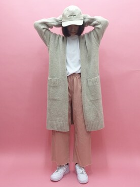 「NIKE（ナイキ）のアイテム（スニーカー、ホワイト系）」を使った、twiggyさん（レディース）の冬コーディネート