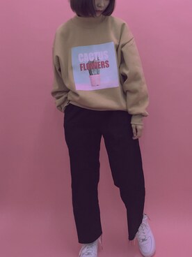 「NIKE（ナイキ）のアイテム（スニーカー、ホワイト系）」を使った、twiggyさん（レディース）の冬コーディネート