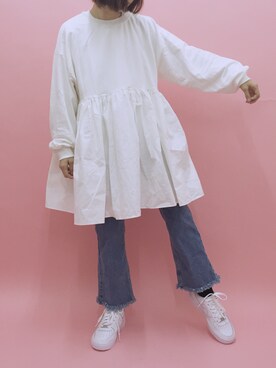 「NIKE（ナイキ）のアイテム（スニーカー、ホワイト系）」を使った、twiggyさん（レディース）の冬コーディネート