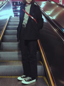 「CONVERSE（コンバース）のアイテム（スニーカー、ブラック系）」を使った、twiggyさん（レディース）の冬コーディネート