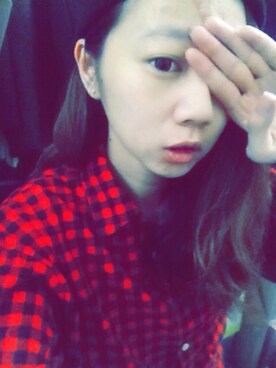 「韓國の韓國買的黑色亮面鏡框（メガネ、ブラック系）」を使った、Athena㚬さん（レディース・167cm）の秋コーディネート