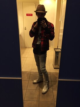 「LANVIN（ランバン）のアイテム（スニーカー、ホワイト系）」を使った、S.K.さん（メンズ）の冬コーディネート