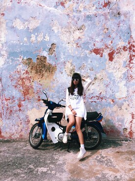 「travel」｜「アイテム（その他シューズ）」を使った、Hsin-Ting Hsuさん（レディース・164cm）の秋コーディネート