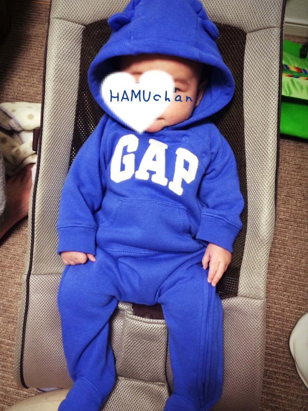 「ベビーコーデ、赤ちゃん、男の子、3ヶ月、60cm、babygap、カバーオール、耳付きパーカー」｜「babyGAPのアイテム（カバーオール、ブルー系）」を使った、HAMUchan☀︎さん（キッズ・60cm）の春コーディネートの1枚目の写真