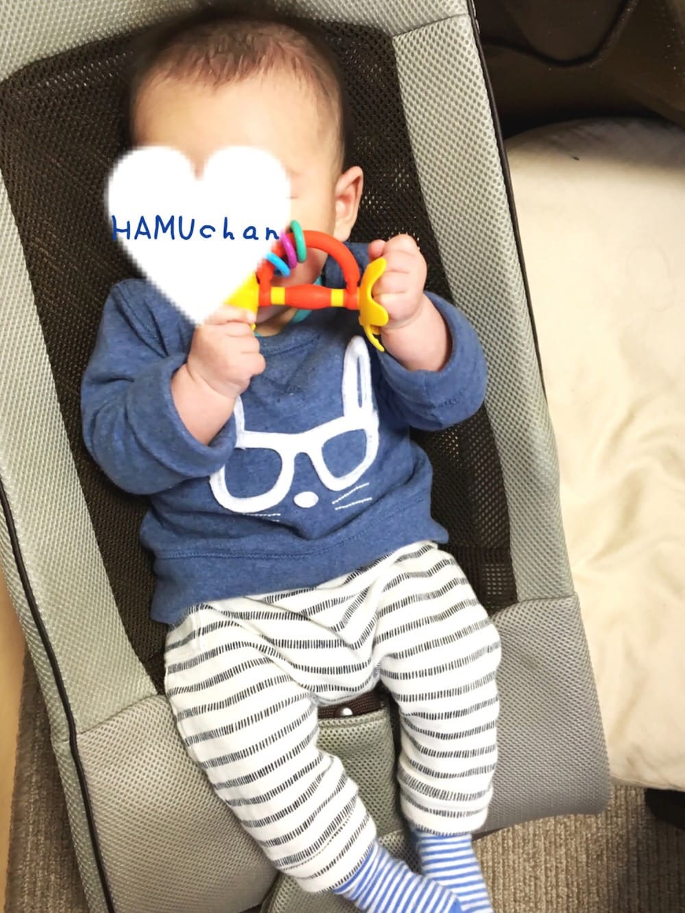 「ベビーコーデ、春、男の子、０歳、60cm、歯固め」｜「babyGAPのアイテム（スウェット、ブルー系）」を使った、HAMUchan☀︎さん（キッズ・60cm）の春コーディネートの1枚目の写真