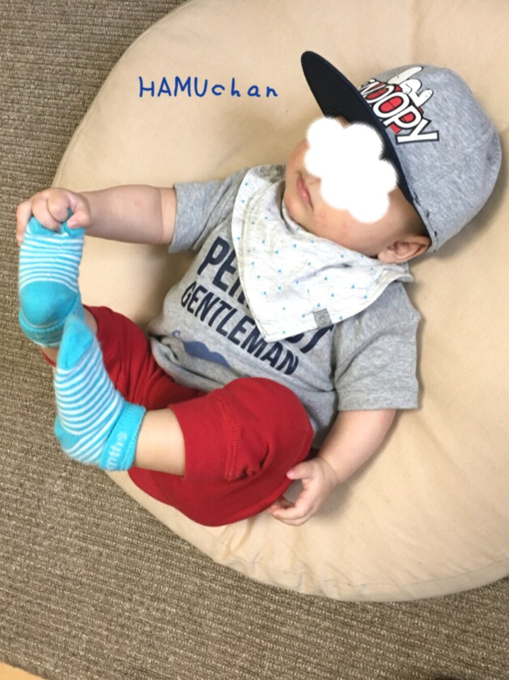 「ベビーコーデ、男の子、０歳、70cm、春、キャップ、スヌーピー、ストリートカジュアル」｜「Carter'sのアイテム（Tシャツ/カットソー、グレー系）」を使った、HAMUchan☀︎さん（キッズ・70cm）の春コーディネートの1枚目の写真