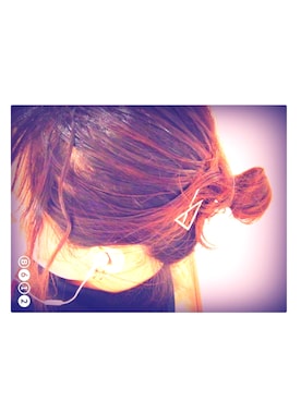 「銀ピンのアイテム（バレッタ/ヘアクリップ、シルバー系）」を使った、イマエダ🌞さん（レディース・165cm）の冬コーディネート