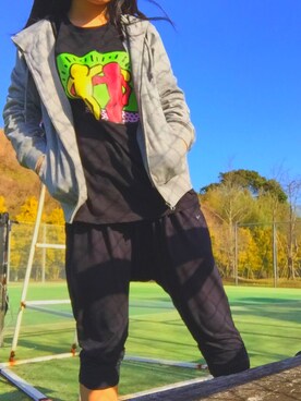 「Keith Haring（キース・ヘリング）のアイテム（トップス）」を使った、.HANA.さん（レディース・154cm）の冬コーディネート